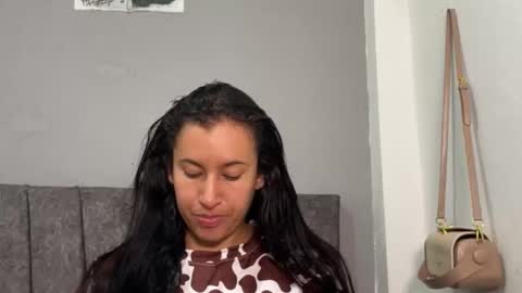 dulceizzy online show from 05-15-26, 01:56
