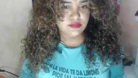 Snapshot of dulcetiffanii chatting on 05-03-26, 01:33 Sofia online show from 05-03-26, 01:33