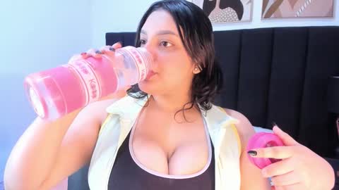 Snapshot of dullce77 chatting on 02-11-26, 08:14 Dulce online show from 02-11-26, 08:14