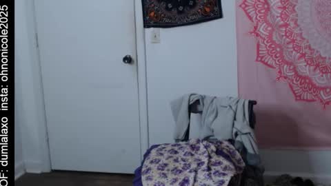 the only advantage you have over me is that u can kiss my ass and i cant  online show from 02-18-26, 02:29