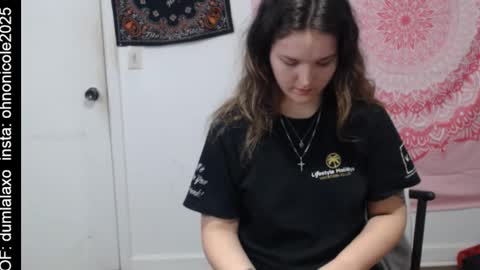 the only advantage you have over me is that u can kiss my ass and i cant  online show from 02-20-26, 11:00