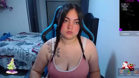 Snapshot of dumont_model chatting on 01-12-26, 09:47 Nicole online show from 01-12-26, 09:47