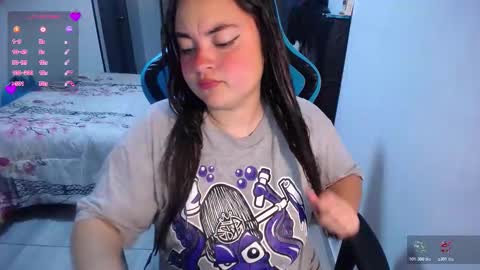 Snapshot of dumont_model chatting on 02-15-26, 04:31 Nicole online show from 02-15-26, 04:31