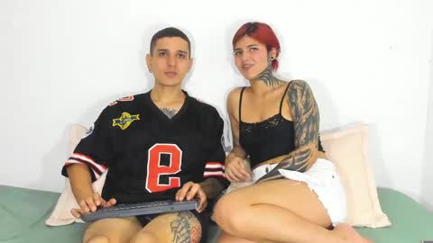 Snapshot of dust_couple chatting on 05-21-26, 01:45 Nicolle y Julian online show from 05-21-26, 01:45