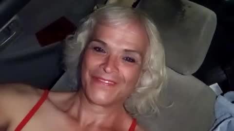 Snapshot of dustbunny64 chatting on 03-13-26, 09:27 dustbunny64 online show from 03-13-26, 09:27