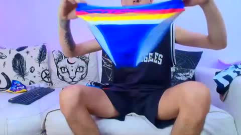 Dustin Dollin online show from 06-12-26, 06:29