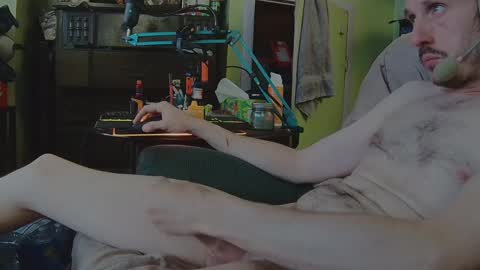 Snapshot of dustymancan chatting on 05-29-26, 02:42 dustymancan online show from 05-29-26, 02:42