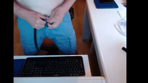 Snapshot of dutchpornking2 chatting on 06-12-26, 06:45 dutchpornking2 online show from 06-12-26, 06:45