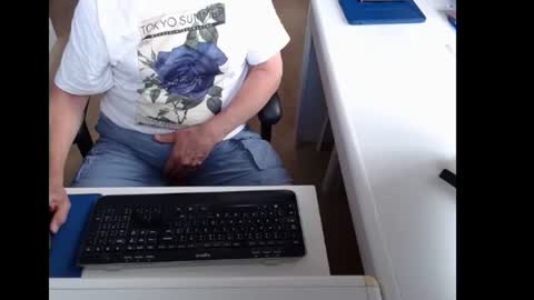 Snapshot of dutchpornking2 chatting on 06-13-26, 07:50 dutchpornking2 online show from 06-13-26, 07:50