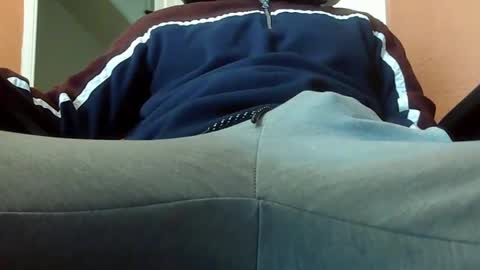 dweav240 online show from 02-26-25, 07:05