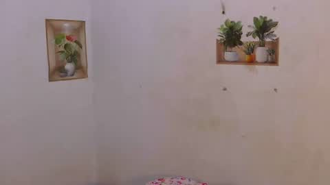 Snapshot of dy_namite chatting on 05-15-26, 06:04 dy_namite online show from 05-15-26, 06:04
