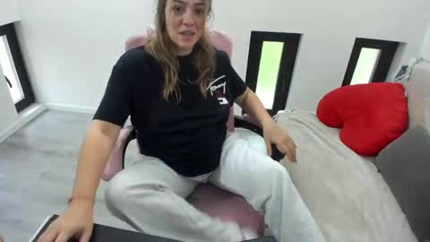 dayana online show from 05-17-26, 04:54