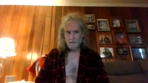 dyankee68 online show from 11-16-25, 12:11