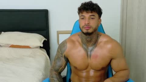 Snapshot of dylanrivera_ chatting on 05-07-26, 02:17 Dylan Rivera online show from 05-07-26, 02:17