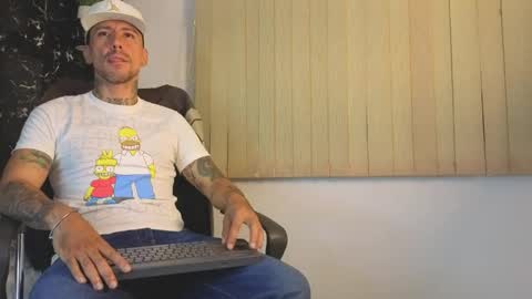 D Y L A N online show from 05-04-26, 03:13
