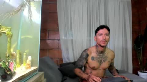 D Y L A N online show from 05-11-26, 05:46