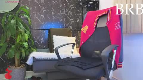 D Y L A N online show from 05-16-26, 07:05