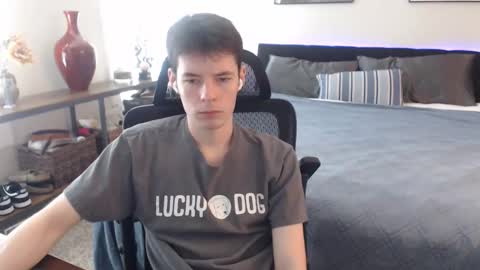 Alex online show from 04-22-26, 05:03