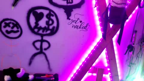 Kryztal Klear Jaxx online show from 12-24-24, 03:05