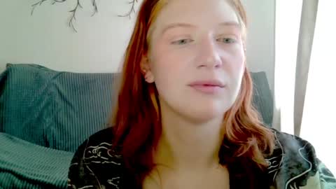Lily online show from 04-28-26, 07:35
