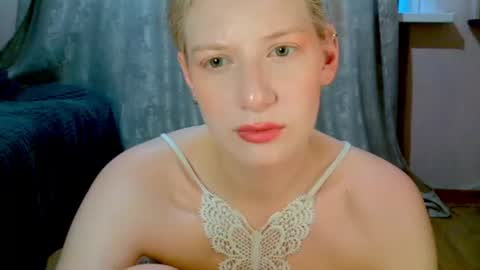 Lily online show from 07-04-26, 07:25