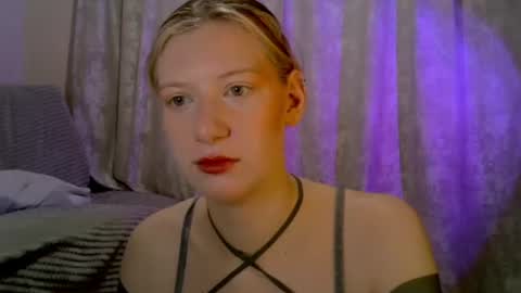 Lily online show from 07-11-26, 07:44