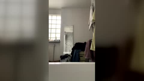 Snapshot of easyfrenchguy chatting on 02-23-26, 12:35 French Guy online show from 02-23-26, 12:35