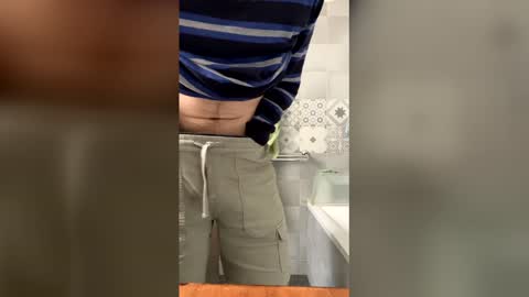 French Guy online show from 05-18-26, 12:00