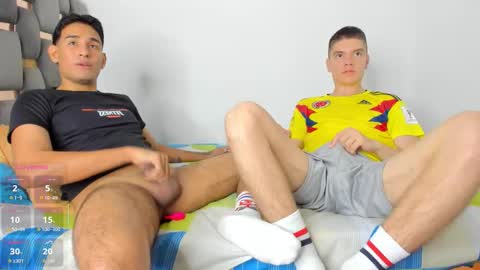 INDEPENDENT MODELS online show from 10-02-25, 03:52