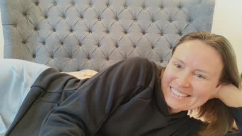 Nadia Ferreira  online show from 04-07-26, 09:10