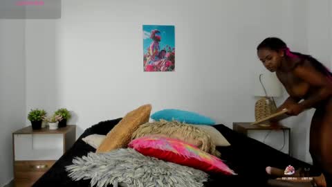 ebony_cute9 online show from 04-06-26, 07:04