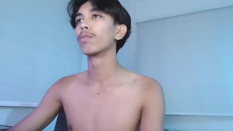 ebony_fuckboy online show from 10-29-25, 11:34