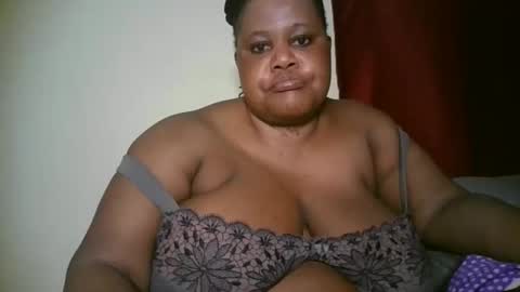 ebony_magixs online show from 04-06-26, 09:27