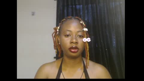 Snapshot of ebony_queenx chatting on 07-09-26, 07:34 Queen online show from 07-09-26, 07:34