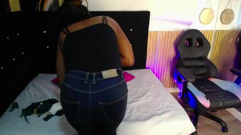 Snapshot of ebony_rizon chatting on 06-02-26, 01:13 ebony_rizon online show from 06-02-26, 01:13