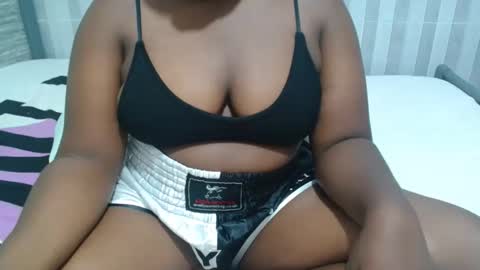 Snapshot of ebony_sabrina chatting on 12-23-25, 06:55 Sabrina online show from 12-23-25, 06:55