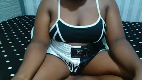 Snapshot of ebony_sabrina chatting on 01-06-26, 06:33 Sabrina online show from 01-06-26, 06:33