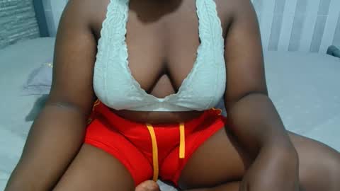 Snapshot of ebony_sabrina chatting on 01-11-26, 07:35 Sabrina online show from 01-11-26, 07:35