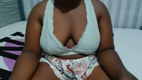 Snapshot of ebony_sabrina chatting on 02-19-26, 07:15 Sabrina online show from 02-19-26, 07:15