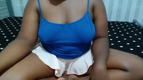 Snapshot of ebony_sabrina chatting on 02-28-26, 08:37 Sabrina online show from 02-28-26, 08:37