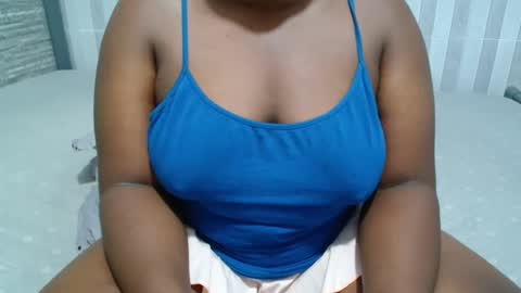 Snapshot of ebony_sabrina chatting on 03-12-26, 09:21 Sabrina online show from 03-12-26, 09:21