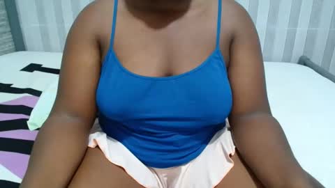 Snapshot of ebony_sabrina chatting on 03-30-26, 06:03 Sabrina online show from 03-30-26, 06:03