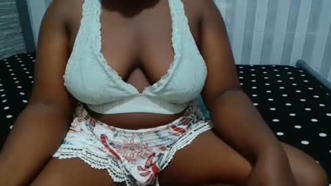 Snapshot of ebony_sabrina chatting on 04-12-26, 07:57 Sabrina online show from 04-12-26, 07:57