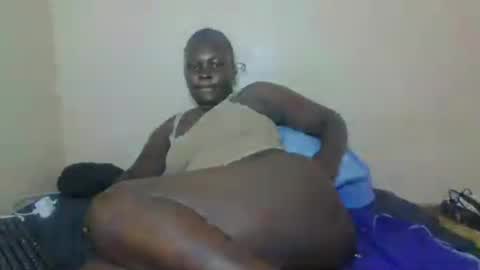 Snapshot of ebonyblack28 chatting on 06-23-26, 07:45 MELVINE online show from 06-23-26, 07:45
