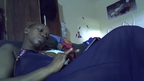 ebonykiki online show from 04-11-26, 07:45