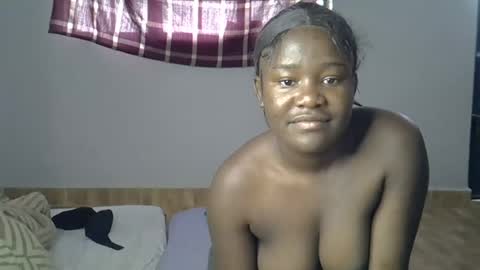 Snapshot of ebonyrapunzelle chatting on 06-15-26, 07:54 ebonyrapunzelle online show from 06-15-26, 07:54