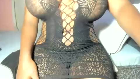 Snapshot of ebonysmiles00 chatting on 07-10-26, 09:12 ebonysmiles00 online show from 07-10-26, 09:12