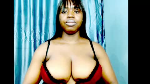 Snapshot of ebonyx_dripqueen chatting on 07-12-26, 01:46 Loveth online show from 07-12-26, 01:46