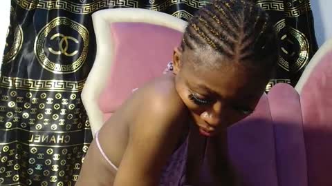 Snapshot of ebonyxxbabe chatting on 12-21-25, 01:24 ebonyxxbabe online show from 12-21-25, 01:24