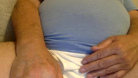 Snapshot of ed26969 chatting on 06-12-26, 11:42 ed26969 online show from 06-12-26, 11:42